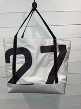 Load image into Gallery viewer, Totebag 27